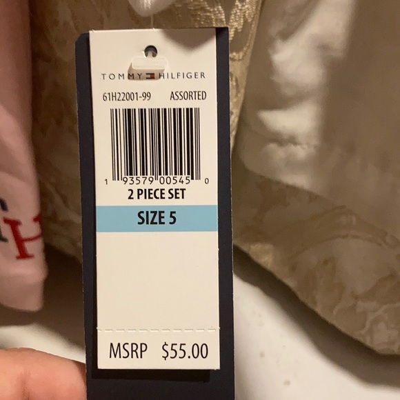 Tommy Hilfiger - Picture 3 of 3